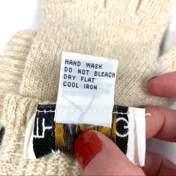 The Icing Gold Metallic & Cream Knit Gloves - Picture 4 of 6